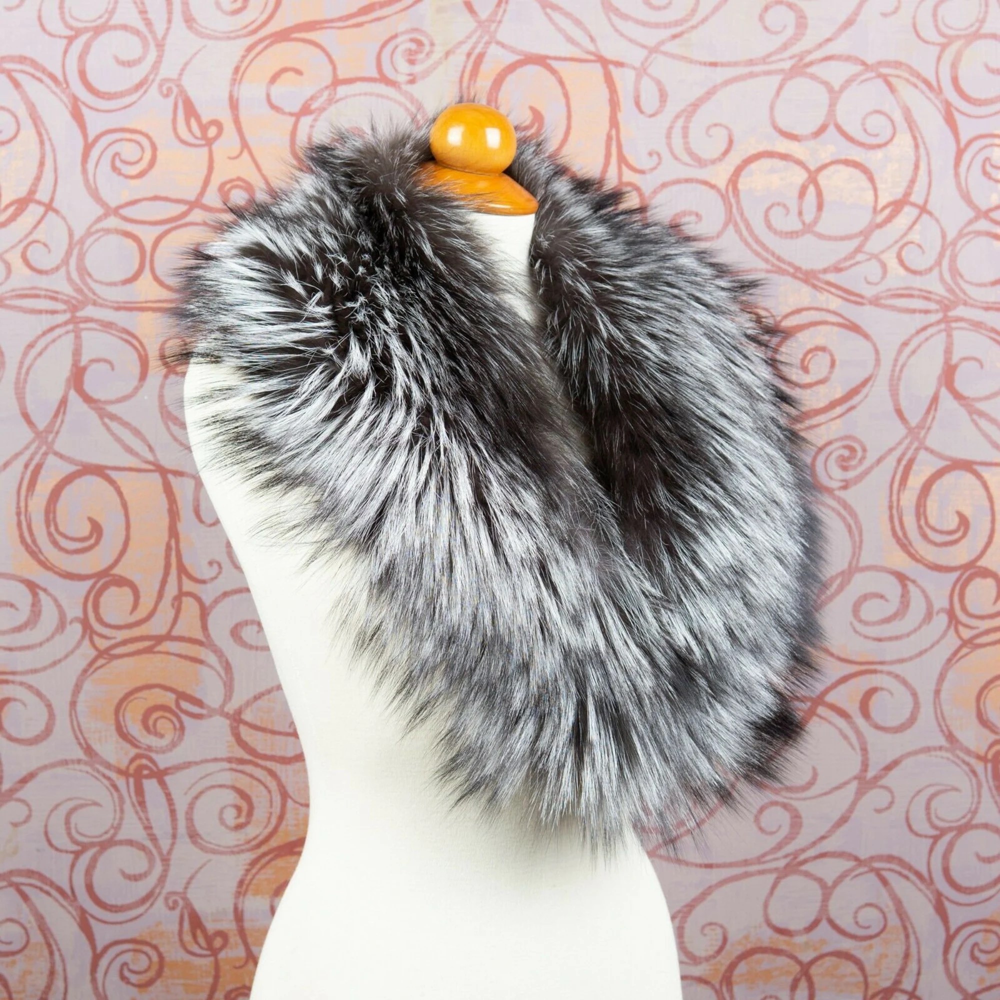 Silver fox fur collar