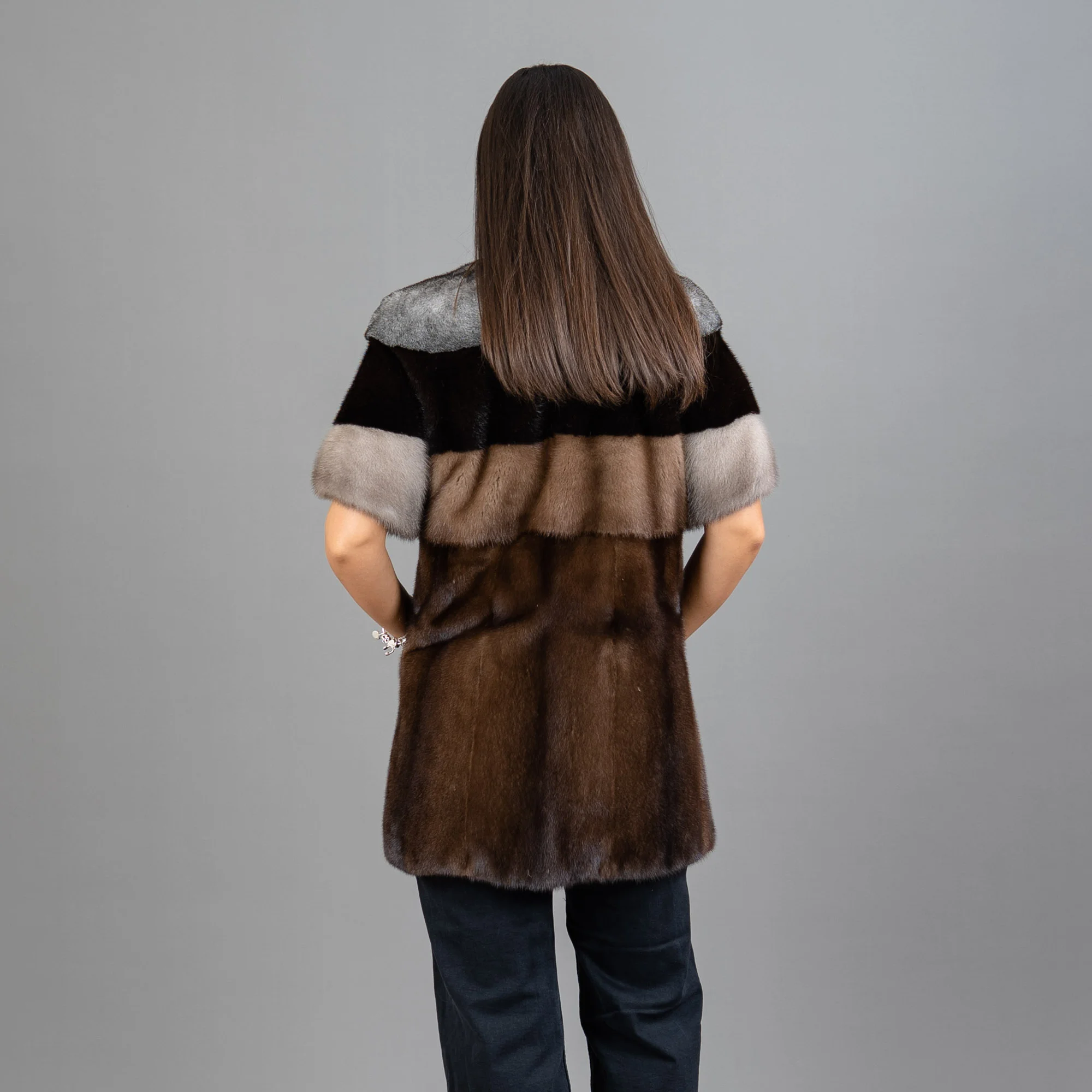 brown mink fur jacket with short sleeves