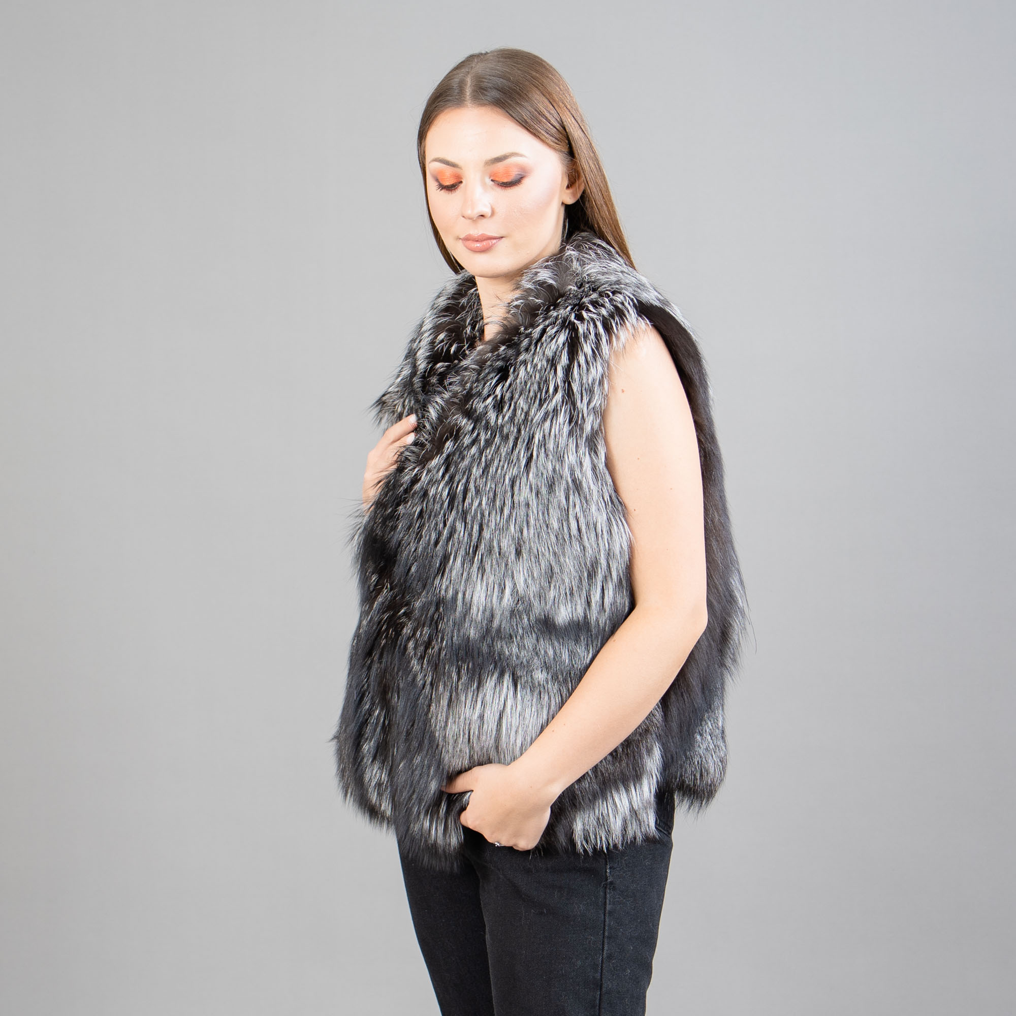 Fox fur vest in silver color