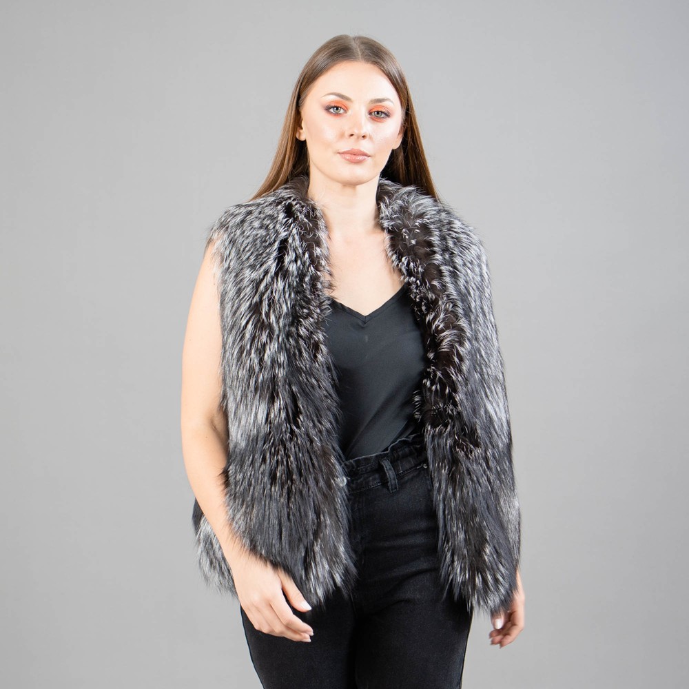 Fox fur vest in silver color
