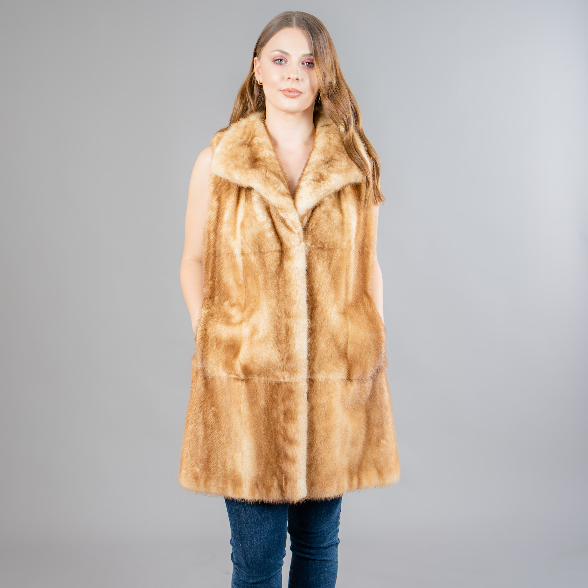 Mink fur vest in golden color