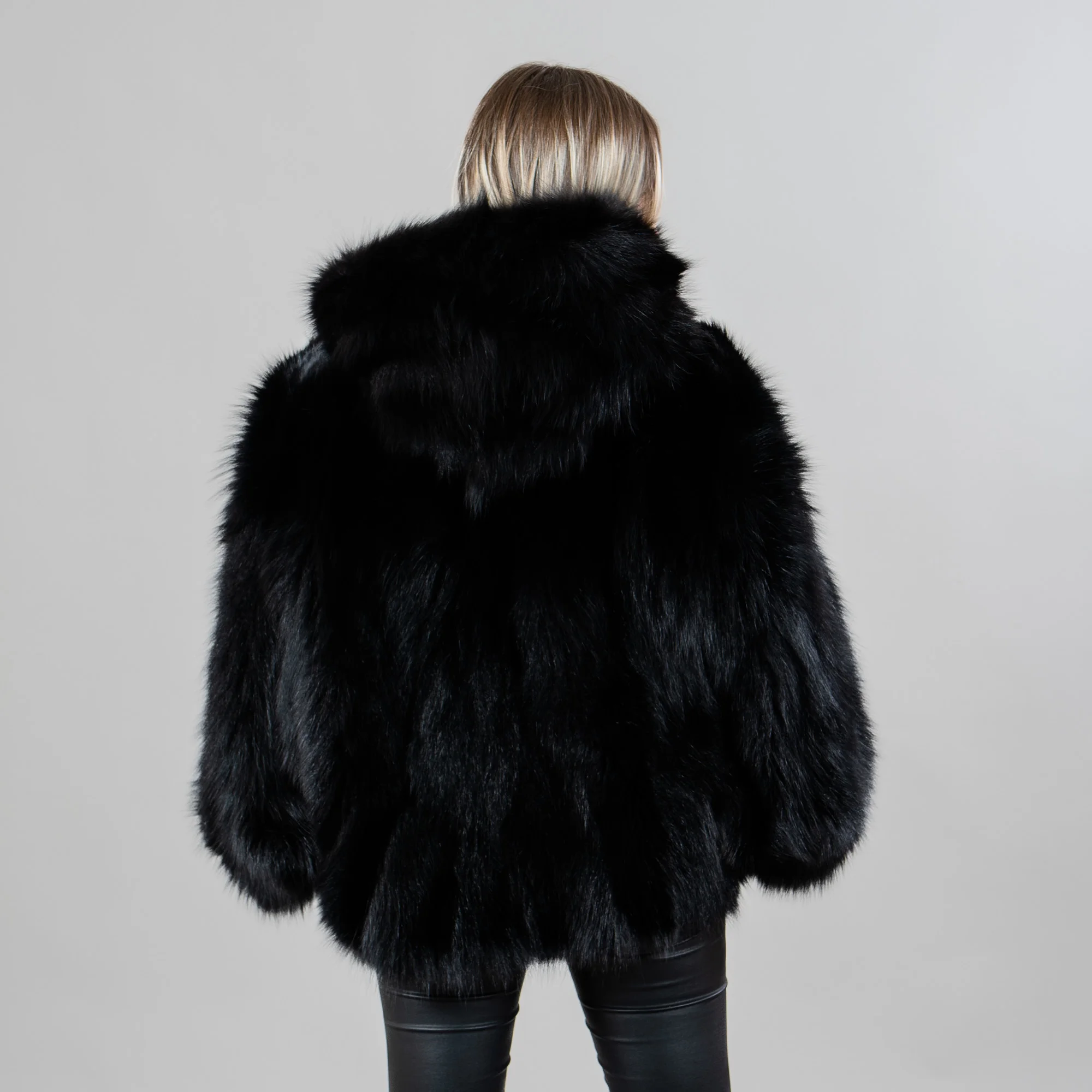 ジャケット・アウター sheller FOX fur cape coat BLACK Fox fur cape in black color | Exceptional fur quality | eFurs