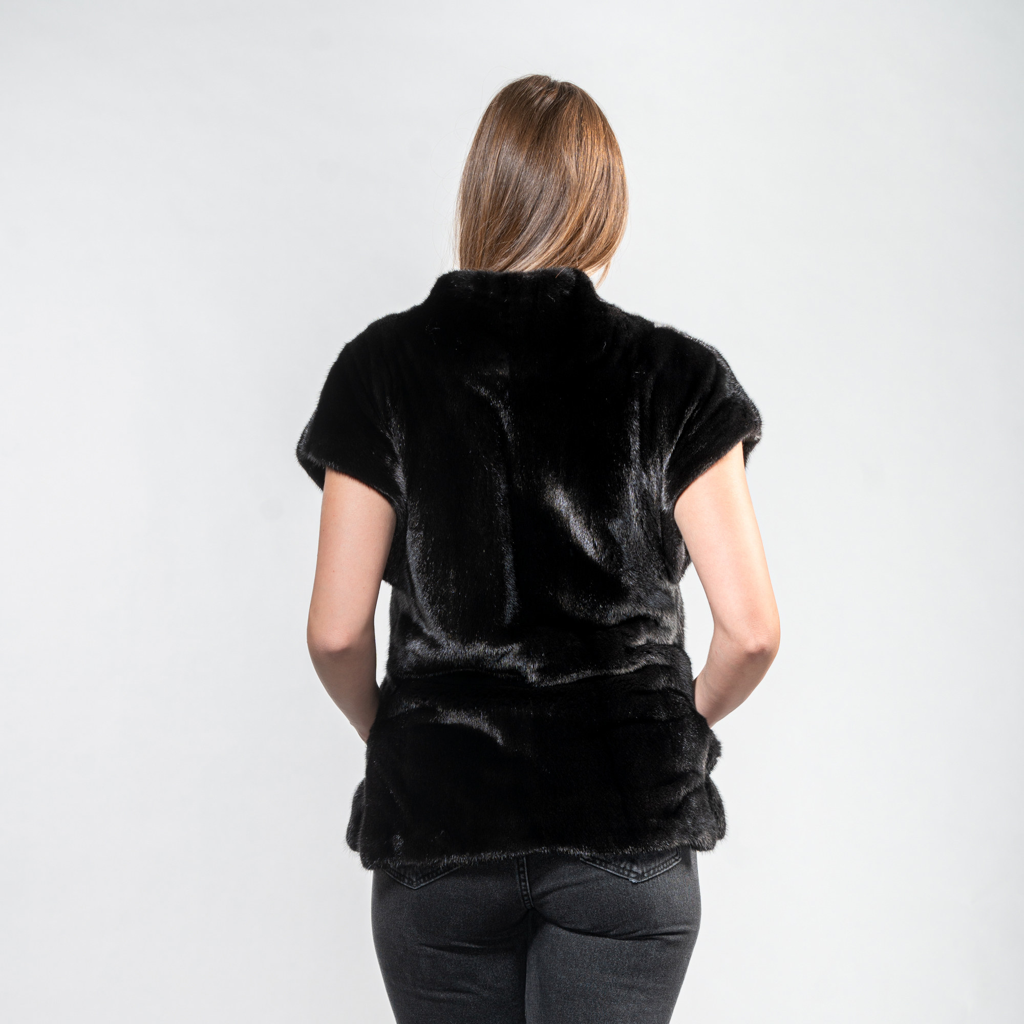 Mink fur vest black color