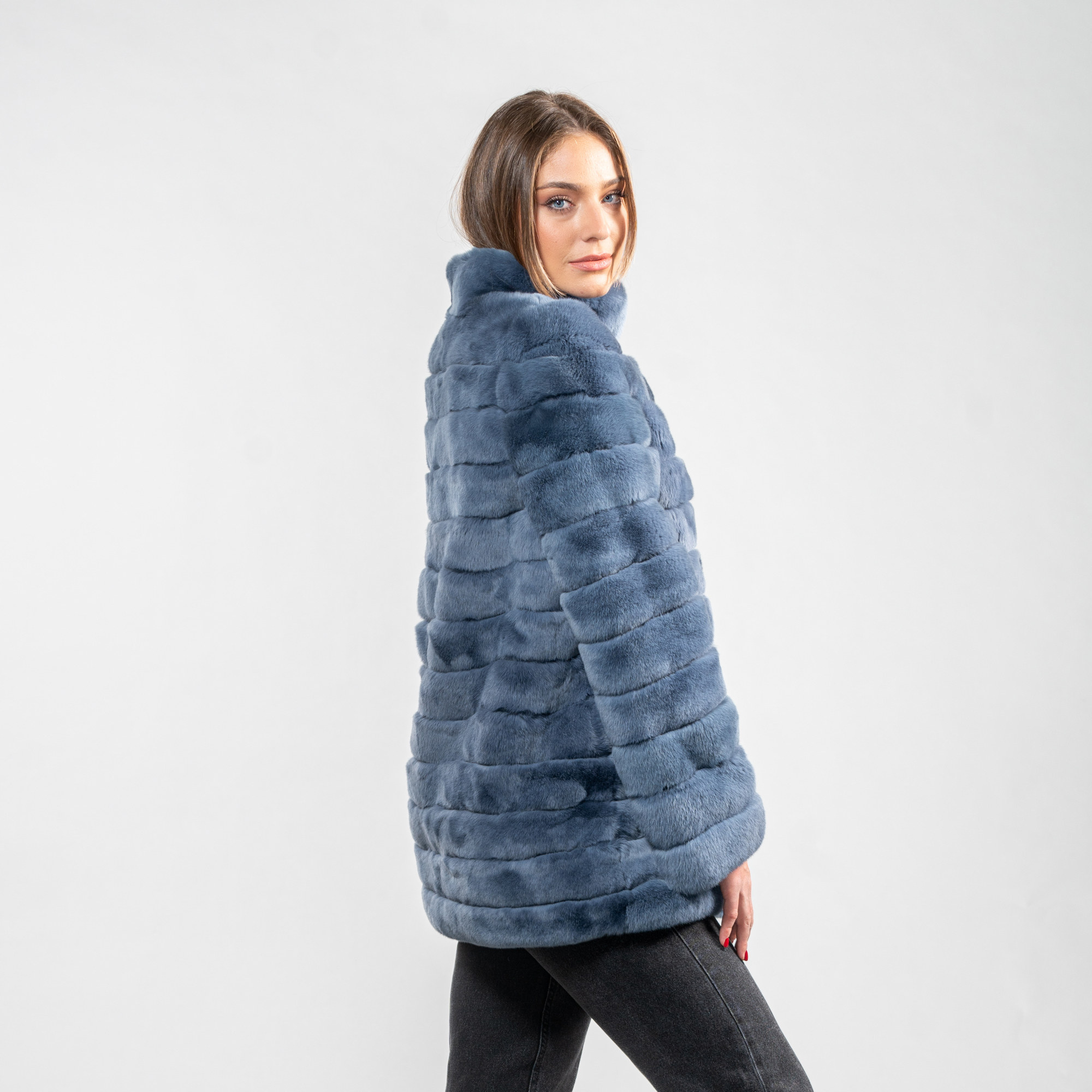 Rabbit fur jacket with a collar in blue color