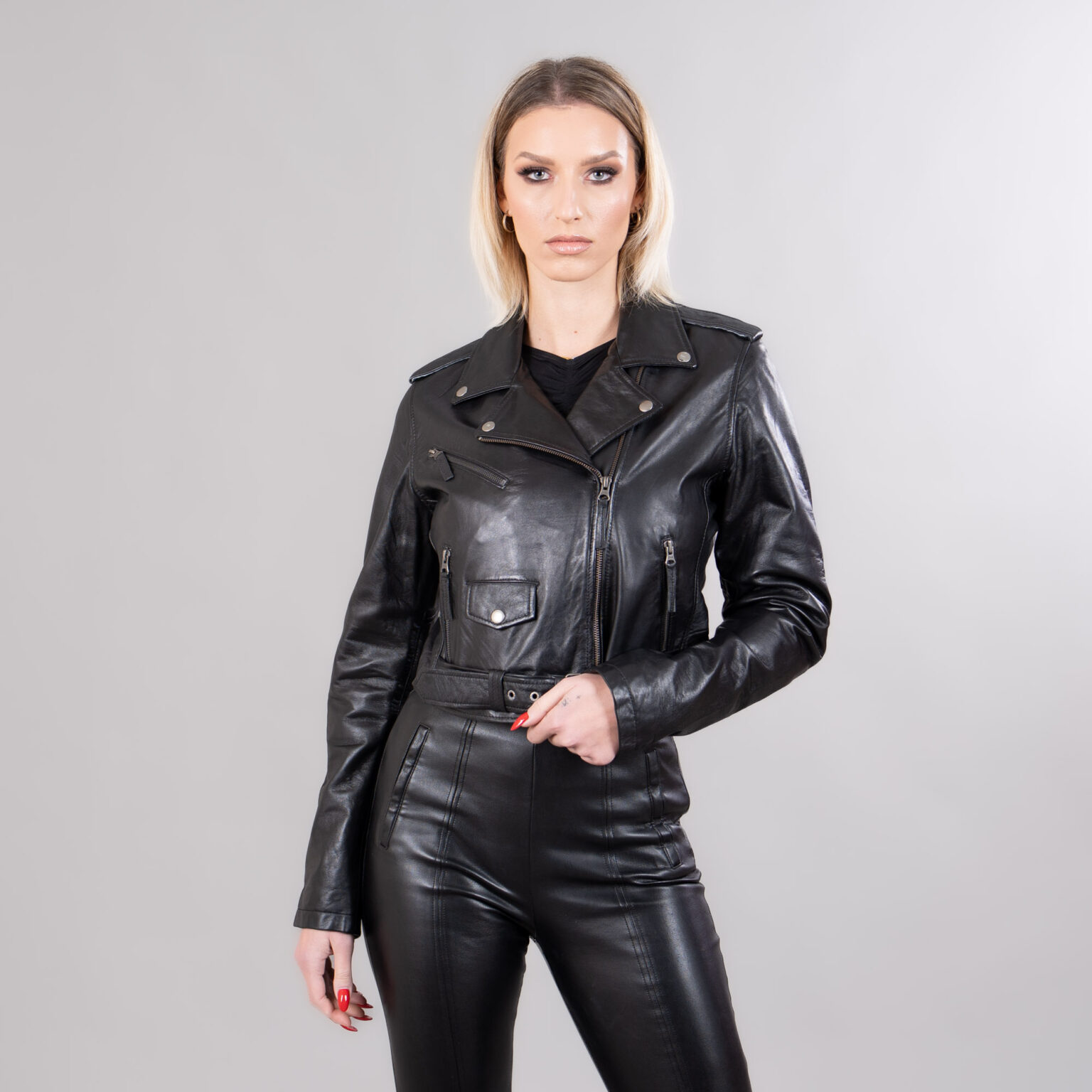 Short leather jacket in black color | Greek manufacturing | eFurs