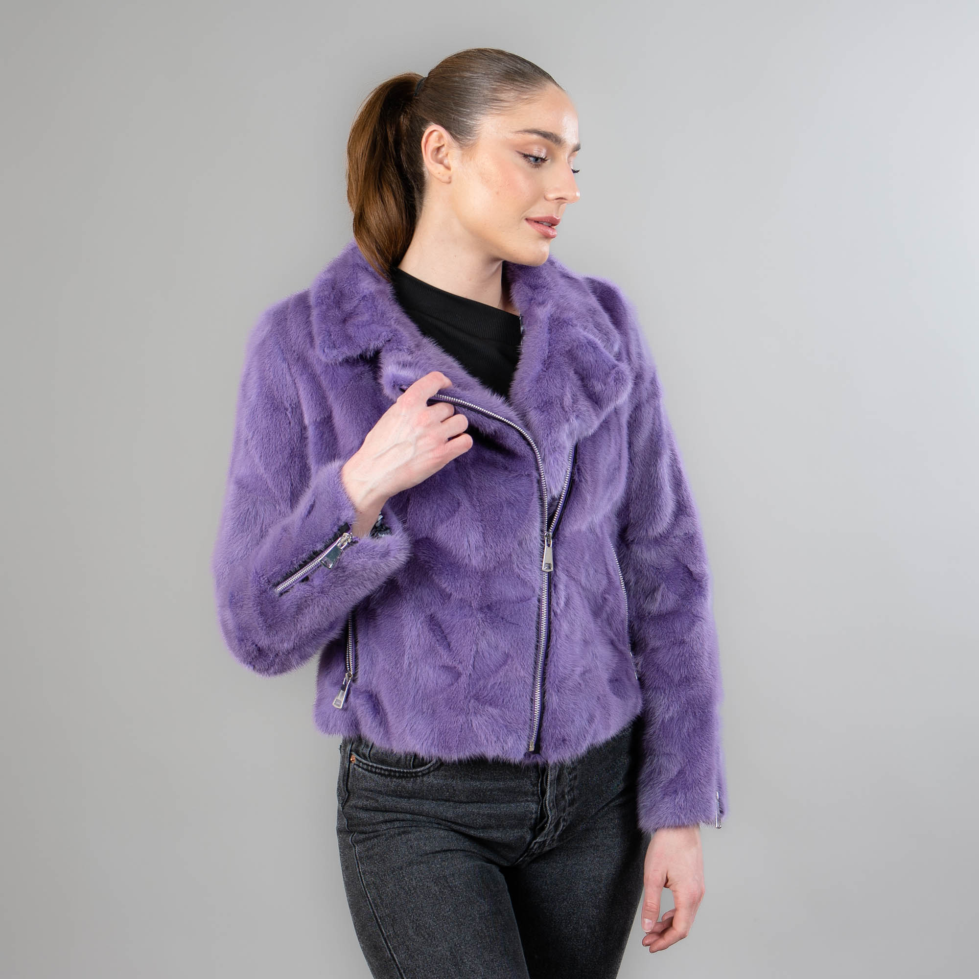 Mink fur jacket with a collar in purple color