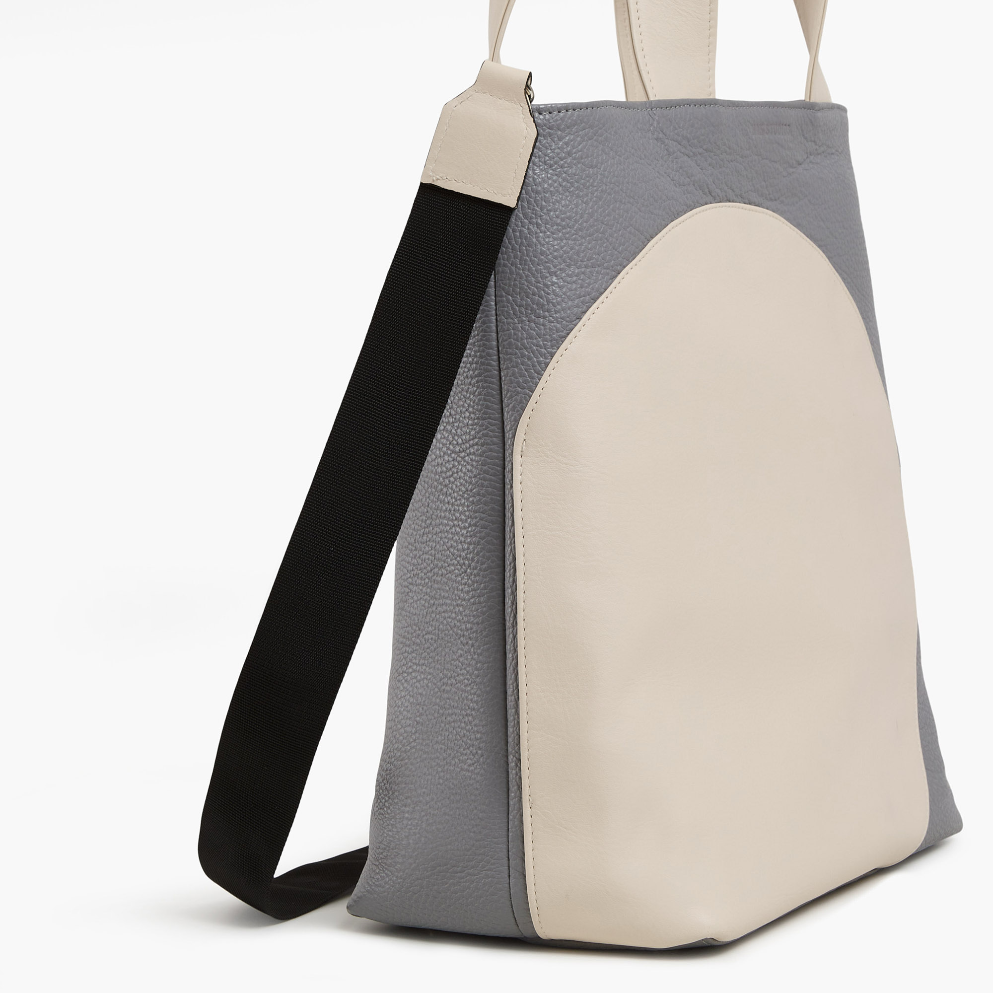 Leather handbag in beige-gray color