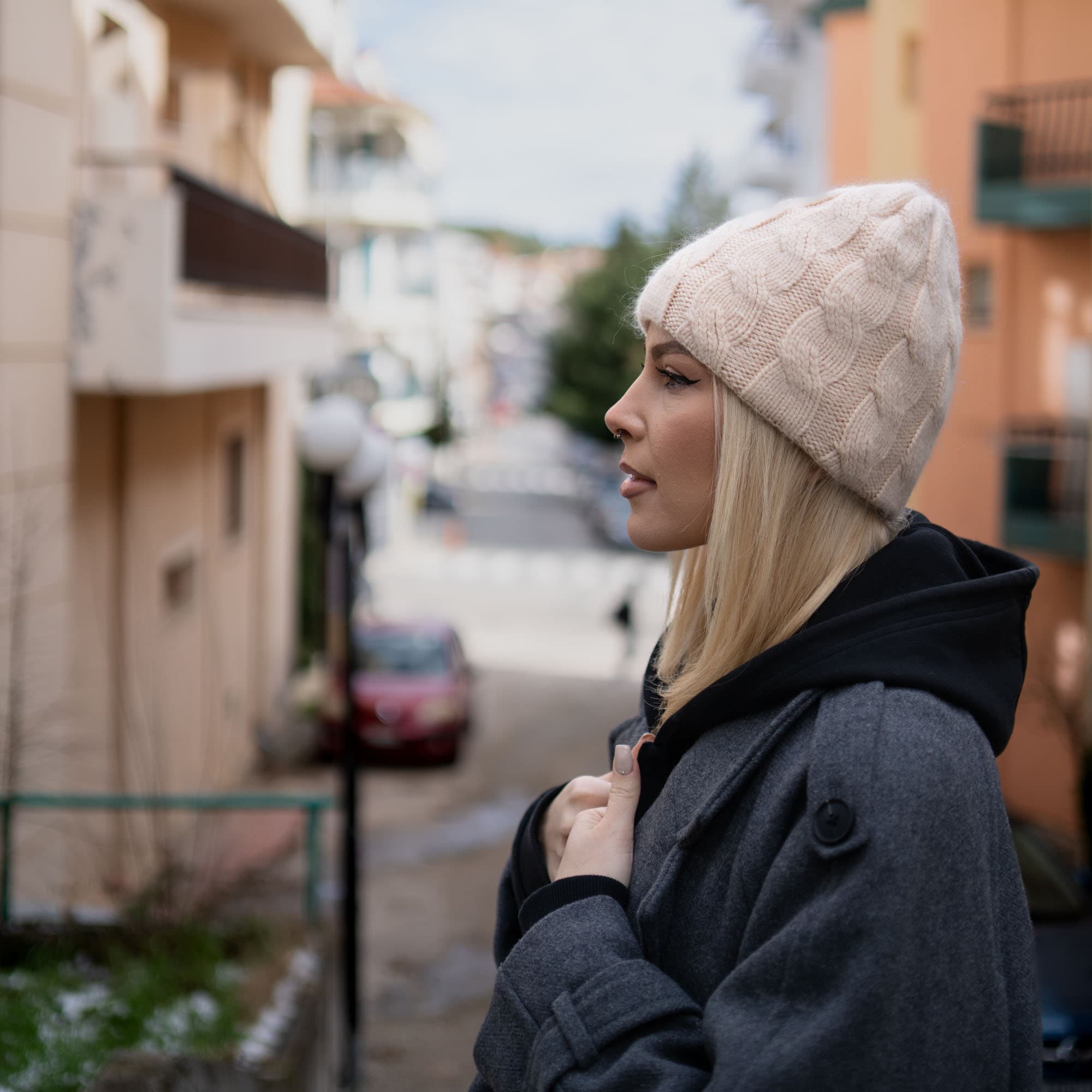 ροζ πλεκτό μάλλινο σκουφί