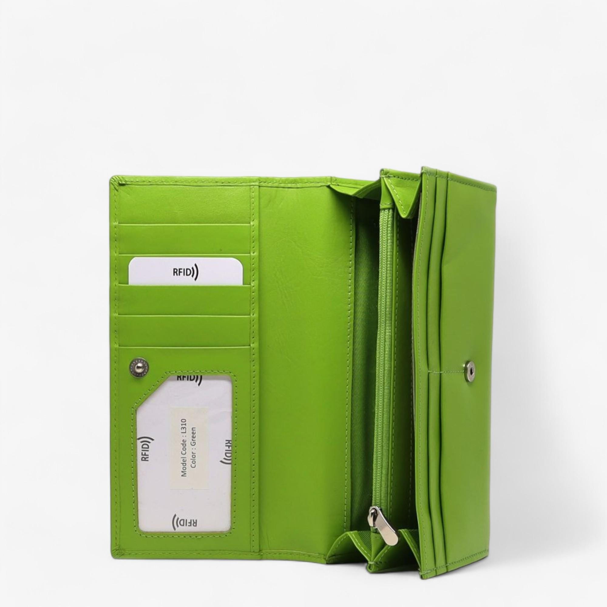 Πράσινο δερμάτινο πορτοφόλι με κουμπί