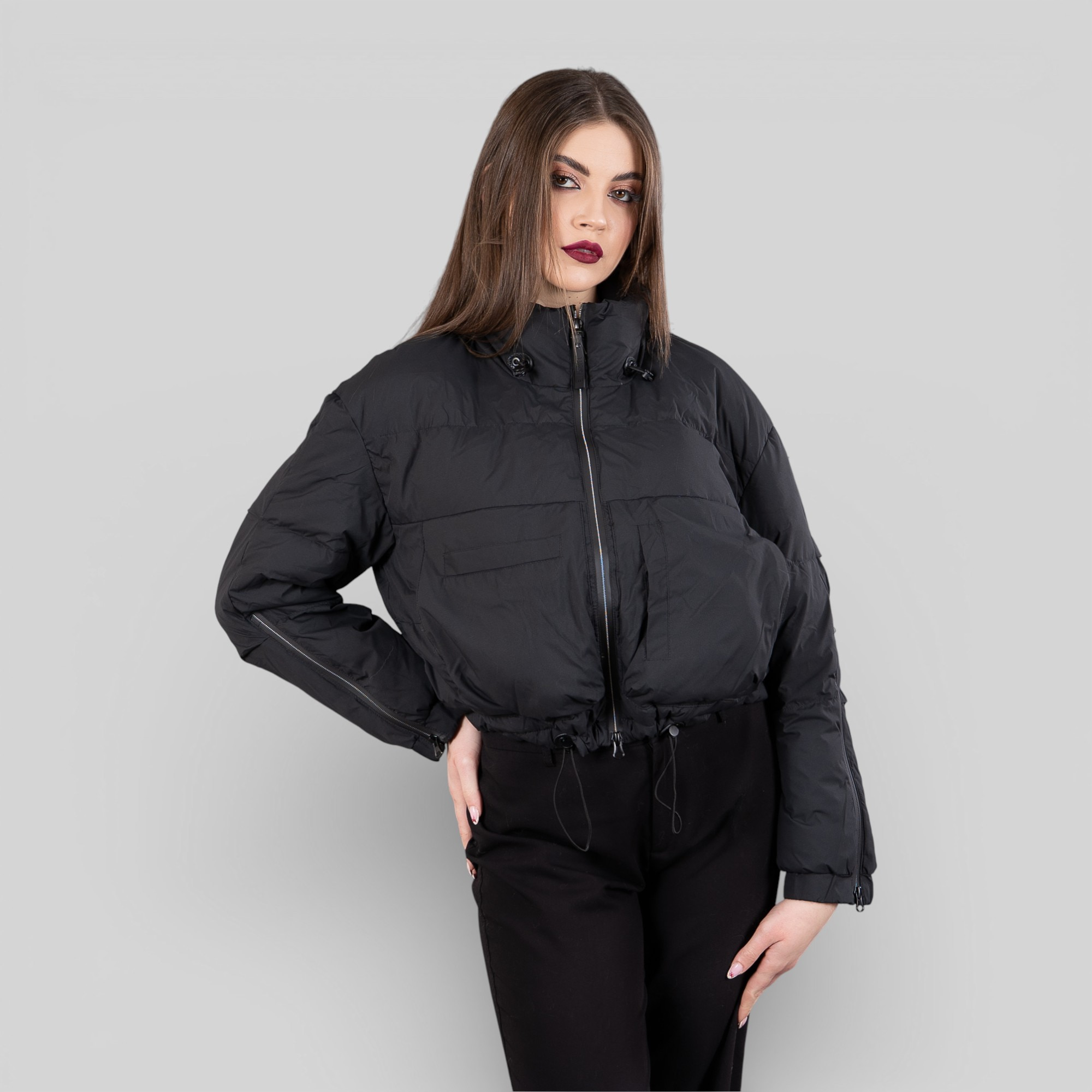 Μαύρο κοντό μπουφάν